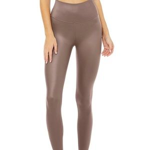 Alo Yoga Leggings in Coco Shine XS